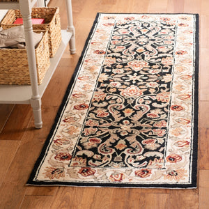 Easy Care Gentry  Hand Hooked Polypropylene Rug Black / Ivory