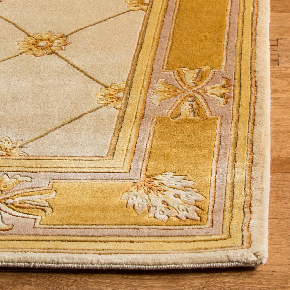 Safavieh Florence FL03 Hand Knotted Rug