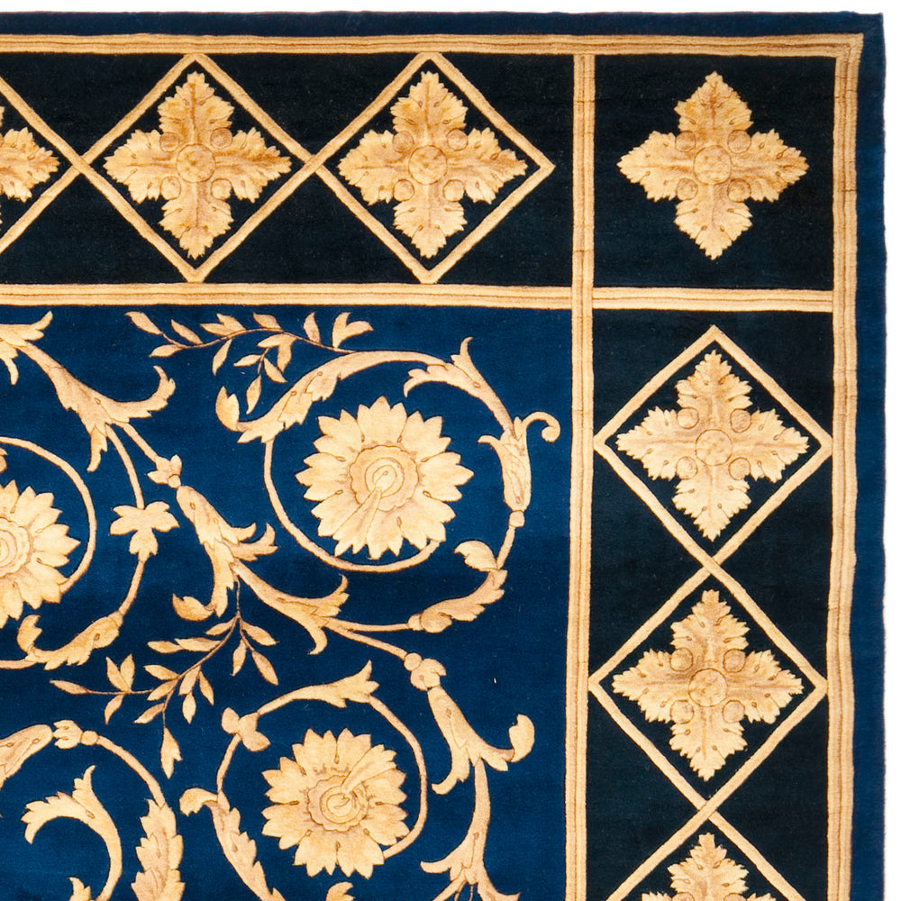 Safavieh FL06 Hand Knotted Rug