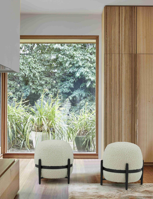 VIG Furniture Divani Casa Fouston - Contemporary White Sherpa Ottoman VGODZW-20156-WHT-OTT