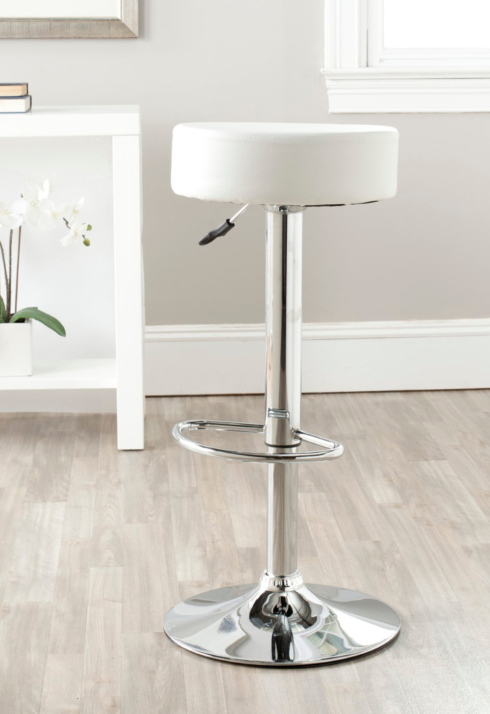 Safavieh Jude Barstool in White FOX7514A 683726767077