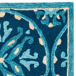 Safavieh Four FRS218 Hand Hooked Rug