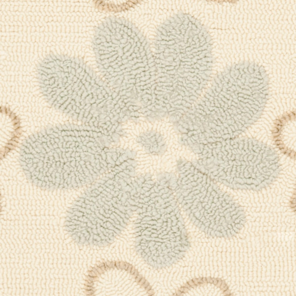 Safavieh Four FRS220 Hand Hooked Rug