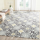 Safavieh Four FRS230 Hand Hooked Rug