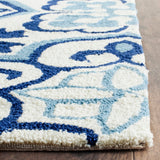 Safavieh Four FRS230 Hand Hooked Rug