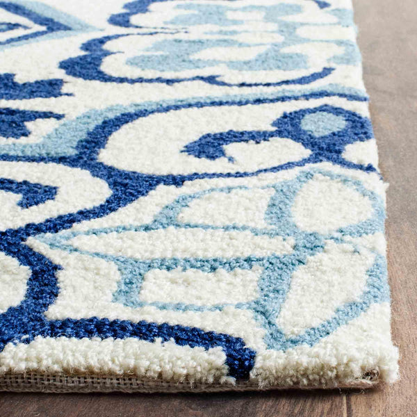 Safavieh Four Seasons 230 Hand Hooked 100% Polyester Pile Country & Floral Rug FRS230B-28