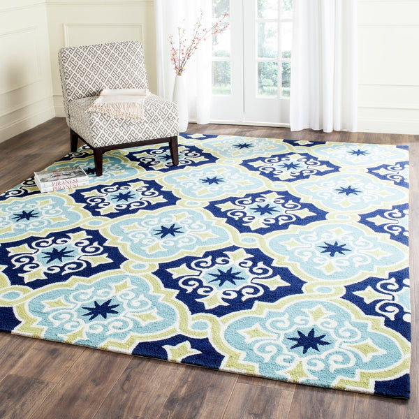 Safavieh Four FRS231 Hand Hooked Rug