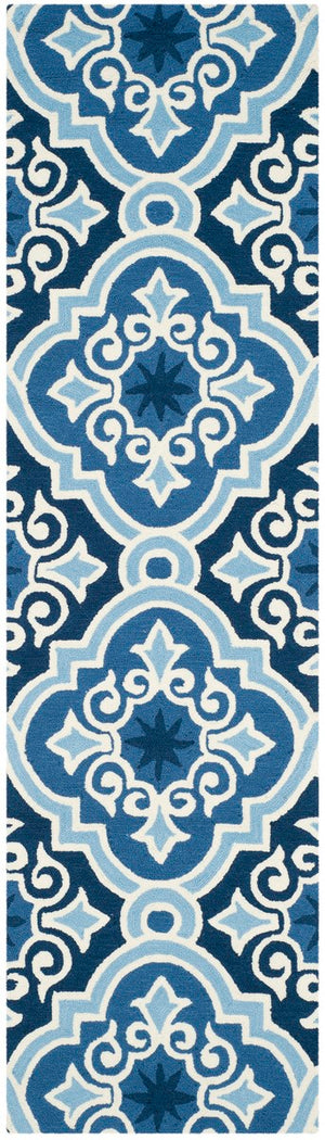 Safavieh Four FRS231 Hand Hooked Rug