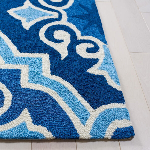 Safavieh Four Seasons 231 Hand Hooked 100% Polyester Pile Country & Floral Rug FRS231B-28