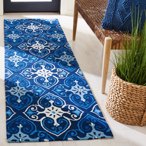 Safavieh Four Seasons 232 Hand Hooked 100% Polyester Pile Country & Floral Rug FRS232A-28