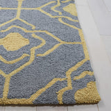 Safavieh Four Seasons 233 Hand Hooked 100% Polyester Pile Country & Floral Rug FRS233F-28