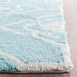 Safavieh Four Seasons 233 Hand Hooked 100% Polyester Pile Country & Floral Rug FRS233G-28