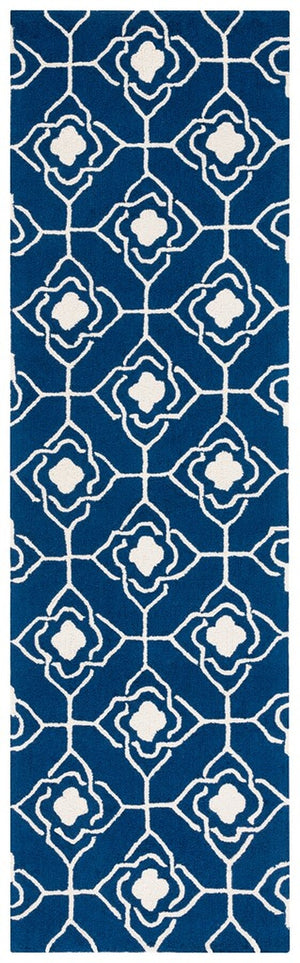 Safavieh Four Seasons 233 Hand Hooked 100% Polyester Pile Country & Floral Rug FRS233H-28