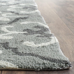 Safavieh Four Seasons 234 Hand Hooked 100% Polyester Pile Country & Floral Rug FRS234B-28