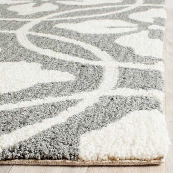 Safavieh Four FRS236 Hand Hooked Rug