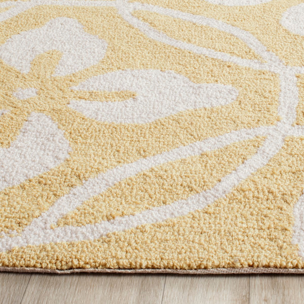 Safavieh Four FRS236 Hand Hooked Rug