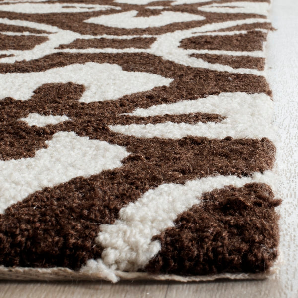 Safavieh Four FRS236 Hand Hooked Rug