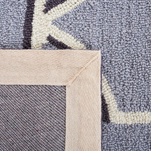 Safavieh Four Seasons 237 Hand Hooked 100% Polyester Pile Country & Floral Rug FRS237B-28