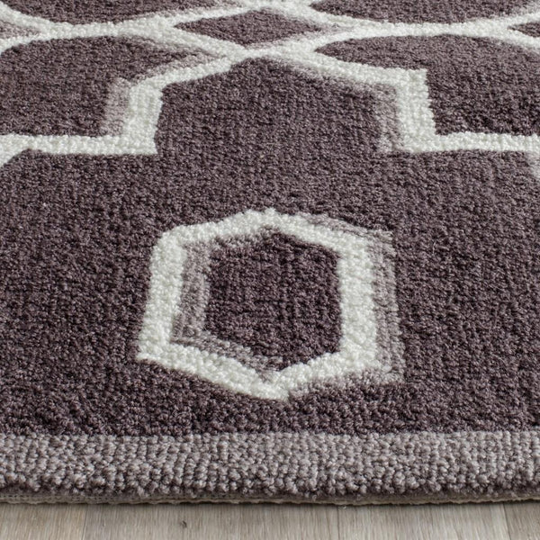 Safavieh Four Seasons 237 Hand Hooked 100% Polyester Pile Country & Floral Rug FRS237C-28