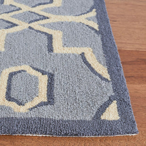 Safavieh Four Seasons 237 Hand Hooked 100% Polyester Pile Country & Floral Rug FRS237G-28