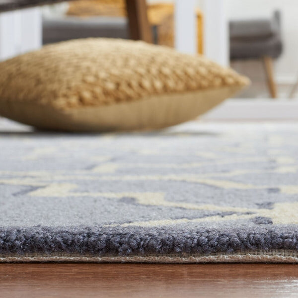 Safavieh Four Seasons 237 Hand Hooked 100% Polyester Pile Country & Floral Rug FRS237G-28