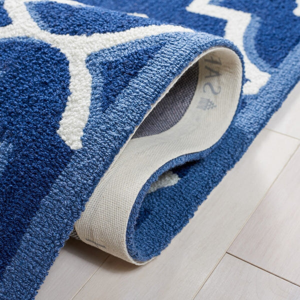 Safavieh Four Seasons 237 Hand Hooked 100% Polyester Pile Country & Floral Rug FRS237H-28