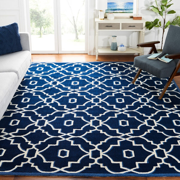 Safavieh Four Seasons 237 Hand Hooked 100% Polyester Pile Country & Floral Rug FRS237H-28