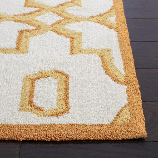 Safavieh Four Seasons 237 Hand Hooked 100% Polyester Pile Country & Floral Rug FRS237J-28