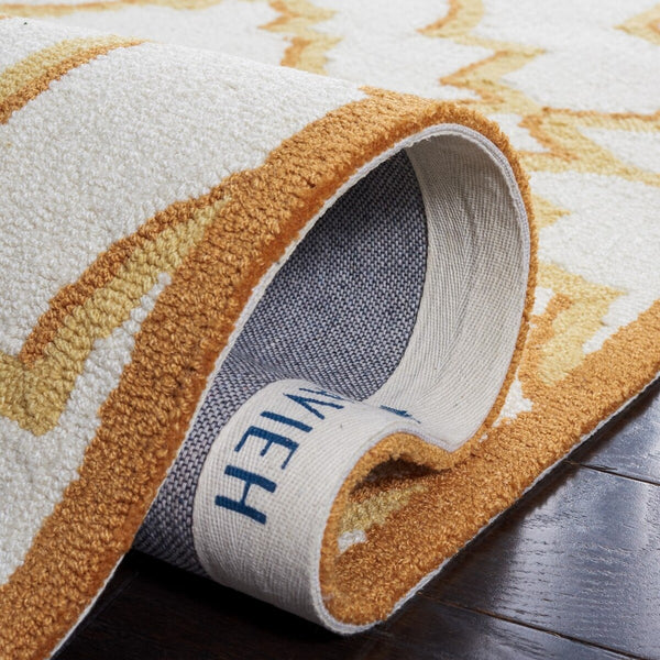 Safavieh Four Seasons 237 Hand Hooked 100% Polyester Pile Country & Floral Rug FRS237J-28