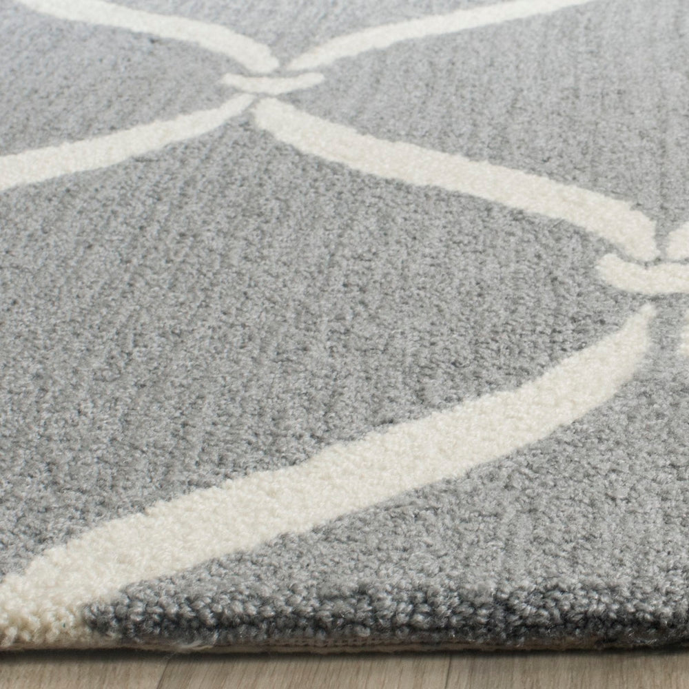 Safavieh Four FRS242 Hand Hooked Rug