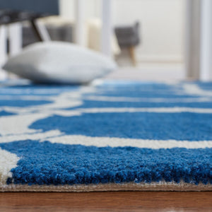 Safavieh Four Seasons 243 Hand Hooked 100% Polyester Pile Contemporary Rug FRS243H-28