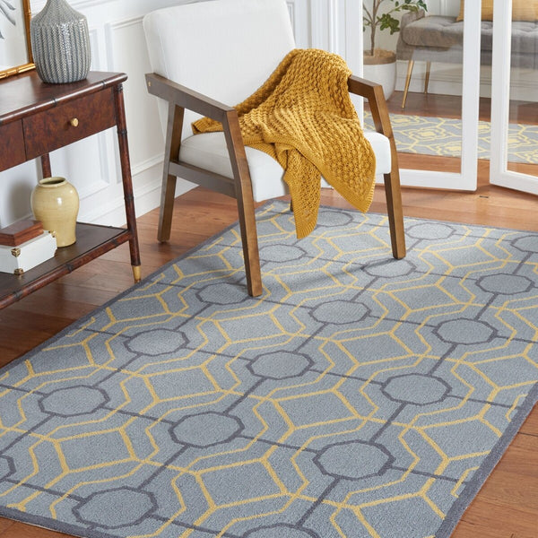 Safavieh Four Seasons 244 Hand Hooked 100% Polyester Pile Contemporary Rug FRS244F-28