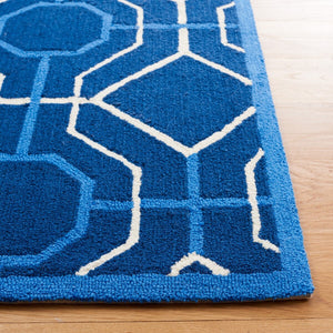Safavieh Four Seasons 244 Hand Hooked 100% Polyester Pile Contemporary Rug FRS244H-28