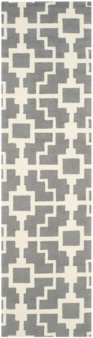 Safavieh Four FRS245 Hand Hooked Rug