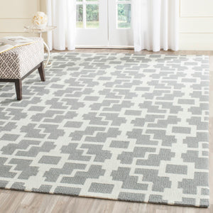 Safavieh Four FRS245 Hand Hooked Rug