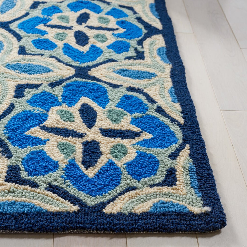 Safavieh Four Seasons Hand Hooked 100% Polyproplene Pile Rug FRS414D-4R