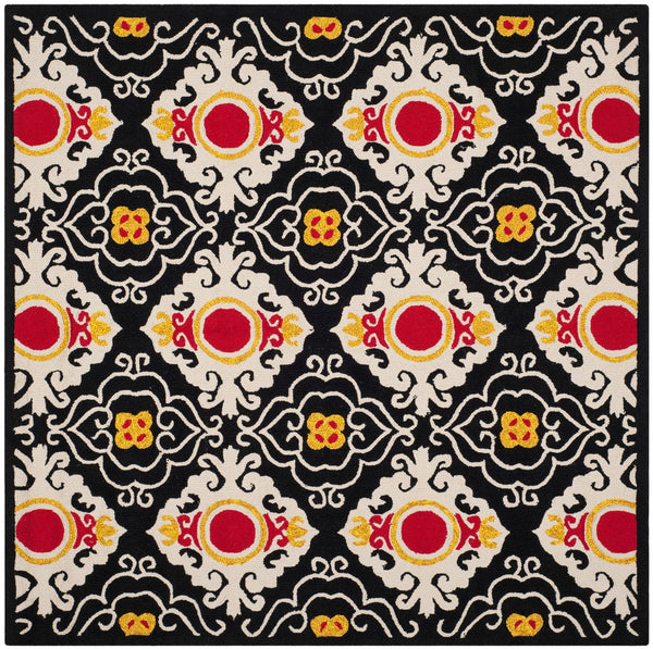 Safavieh Four FRS417 Hand Hooked Rug