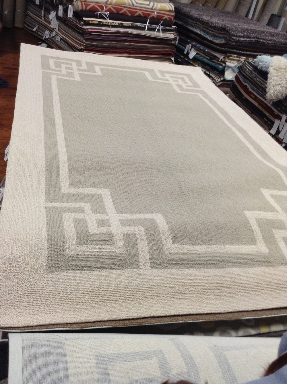 Safavieh Deco FRS461 Hand Hooked Rug