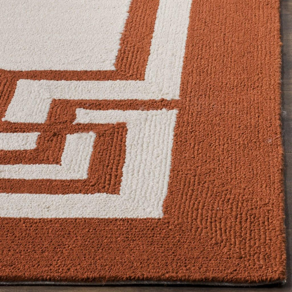 Four Seasons Deco Border  Hand Hooked 100% Polyproplene Pile Rug Off White / Sangria