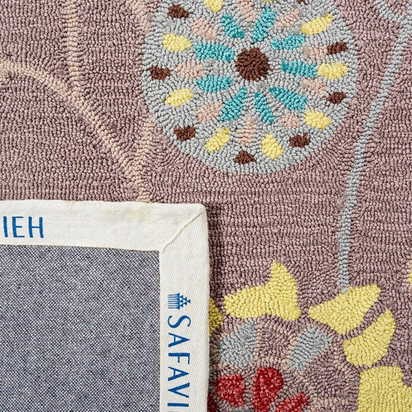 Safavieh Four Seasons Hand Hooked 100% Polyproplene Pile Rug FRS482A-57