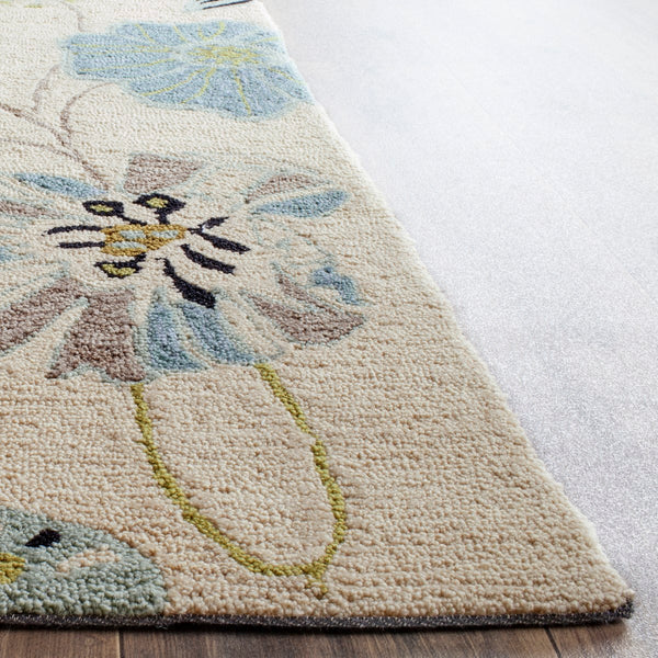 Safavieh Four FRS482 Hand Hooked Rug