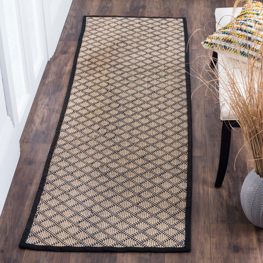 Safavieh Four FRS652 Power Loomed Rug