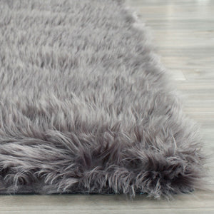 Safavieh Faux Sheep Skin 235 POWER LOOMED Japanese Acrylic Rug FSS235D-4R