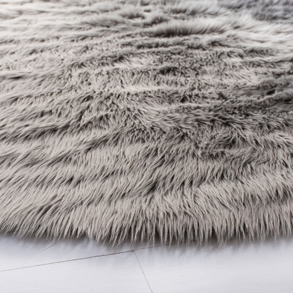 Safavieh Faux Sheep Skin 235 POWER LOOMED Japanese Acrylic Rug FSS235D-4R