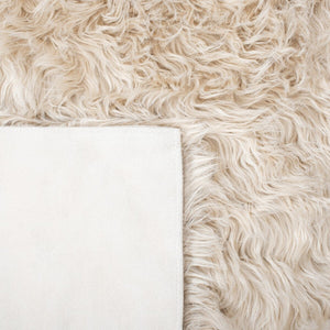 Safavieh Faux Sheep Skin 235 Power Loomed 80% Acrylic/20% Polyester Rug FSS235K-9
