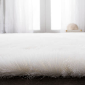 Safavieh Faux Sheep Skin 415 POWER LOOMED 50% Acrylic,50% Polyester(Pile) Rug FSS415A-3
