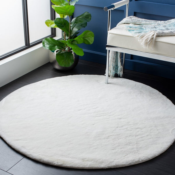 Safavieh Faux Sheep Skin 235 POWER LOOMED Japanese Acrylic Rug FSS235A-4R