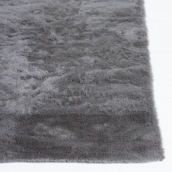 Safavieh Faux Sheep Skin 535 Power Loomed 80% Acrylic/20% Polyester Rug FSS535D-8