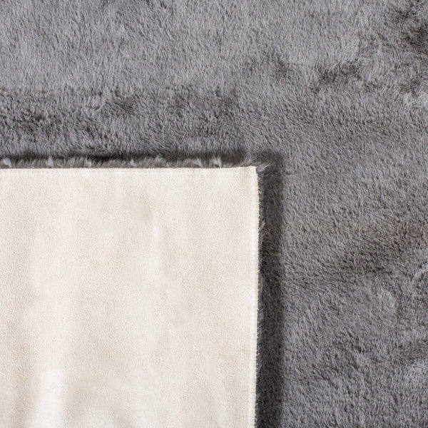 Safavieh Faux Sheep Skin 535 Power Loomed 80% Acrylic/20% Polyester Rug FSS535D-8