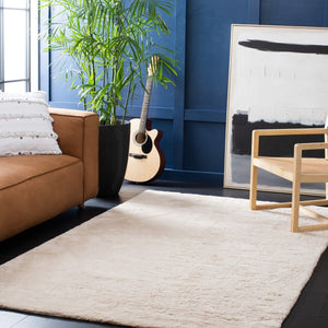 Safavieh Faux Sheep Skin 535 Power Loomed 80% Acrylic/20% Polyester Rug FSS535K-8